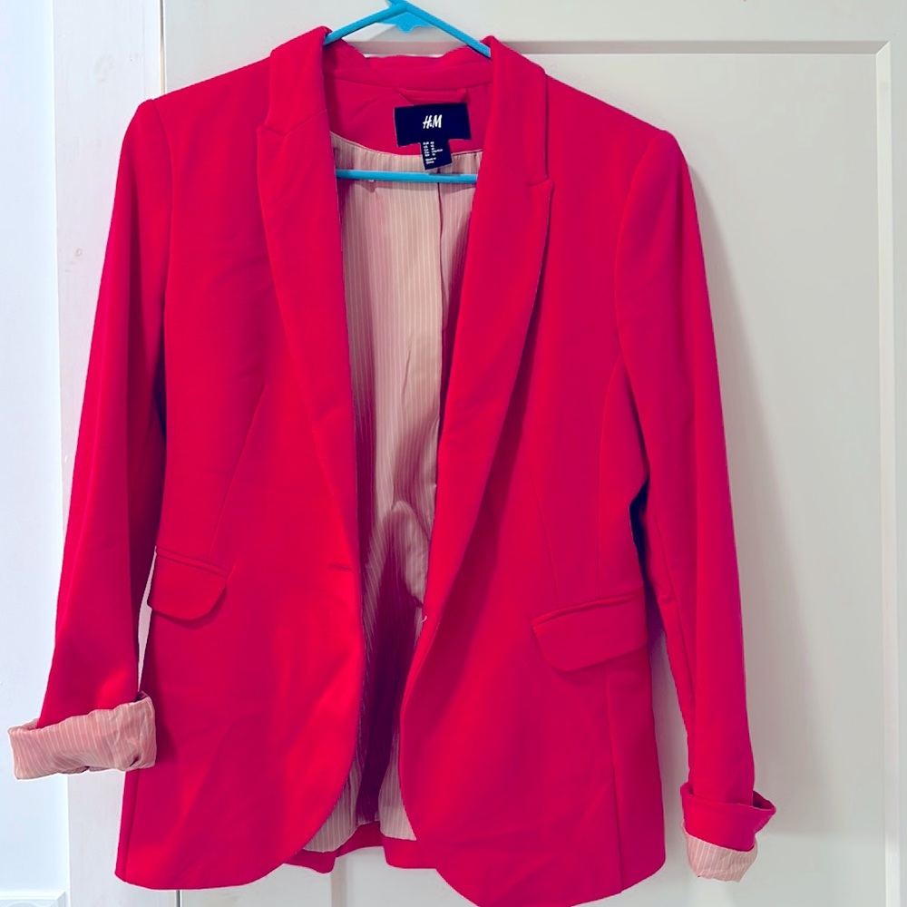 Women’s pink blazer